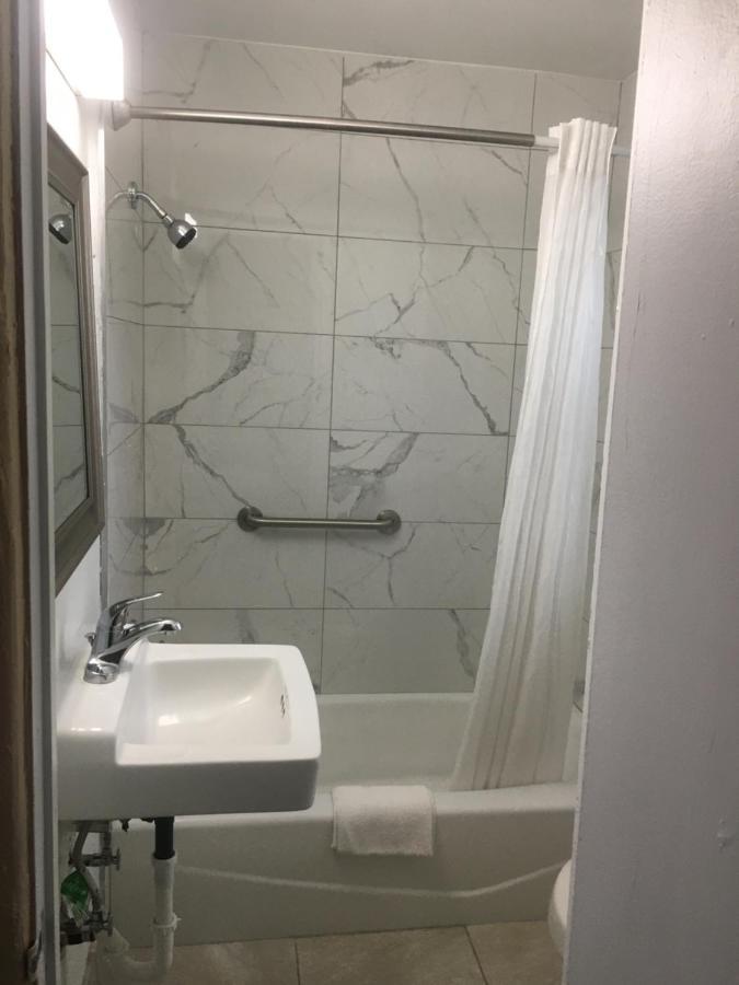A1A Travel Inn Ормонд Бич Экстерьер фото